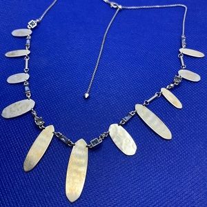 Kendra Scott Airella necklace